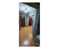 Vând apartament cu 2 camere, zona Radu Negru (Viziru). Etajul 4 cu pod - Imagine 5