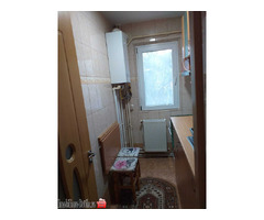 Închiriez apartament cu 2 camere - Imagine 3