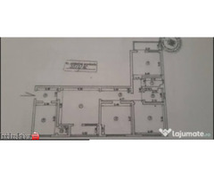 Vând apartament 4 camere, str Scolilor - Imagine 2