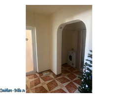 Apartament 2 camere, decomandat - Imagine 3