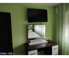 Se închiriază apartament - Imagine 1