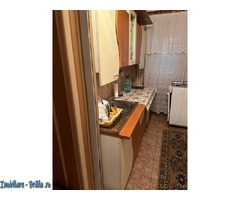 Apartament 3 camere semidecomandat, cartier Viziru 3, 52.000 euro negociabil - Imagine 1
