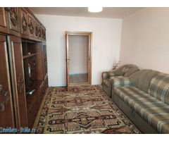DIRECT PROPRIETAR Vand apartament cu 4 camere - Imagine 3