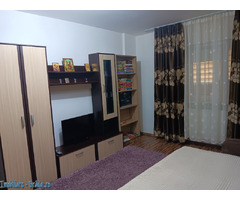 Închiriez apartament 2 camere - Imagine 2