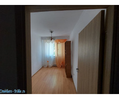 Vand apartament 3 camere decomandat conf 1 spatios in zona linistita - Imagine 2