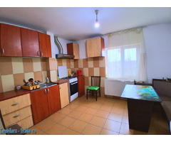 Vand apartament cu 3 camere 76mp actele la zi - Imagine 1