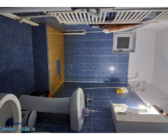 Vand apartament cu 3 camere 76mp actele la zi - Imagine 2