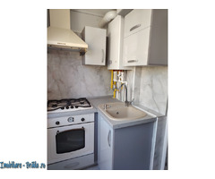 Inchiriez apartament cu 3 camere renovat - Imagine 8