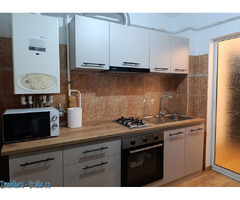 Închiriez apartament 3 camere pe termen lung - Imagine 5